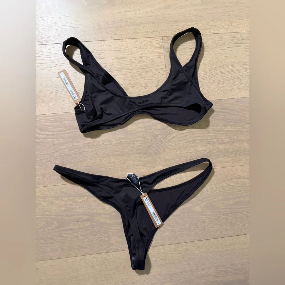 NEW SKIMS Signature Swim Bundle- Onyx (size XL)